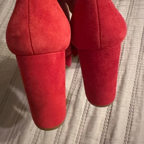 New Copper Key. Flirty Suede Platform Pumps - Picture 7 of 11